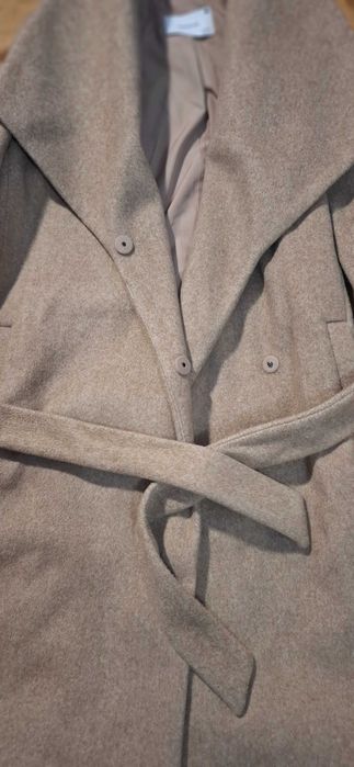 продавам палто! Чисто ново, пробвано, без етикет!