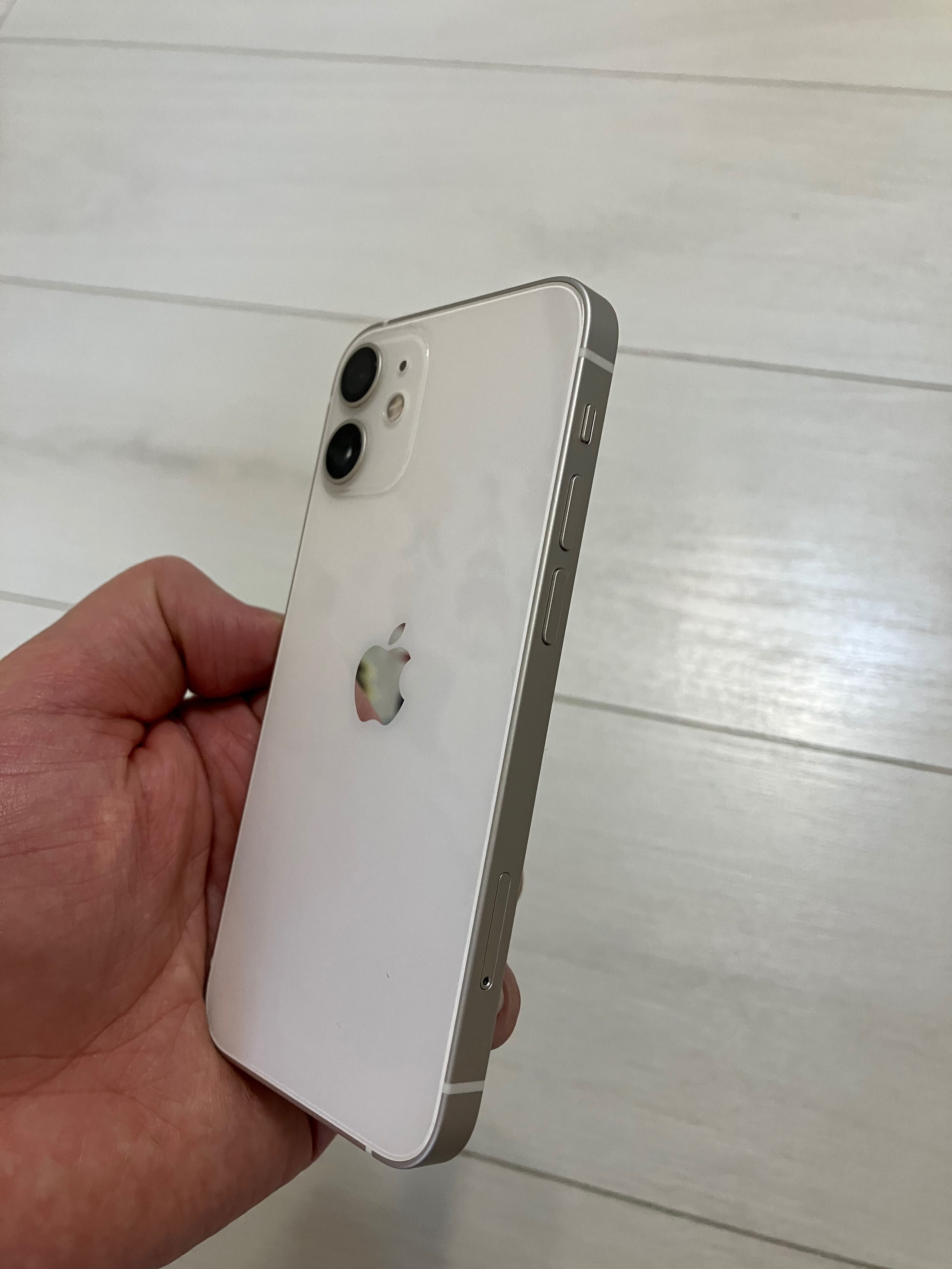 IPhone 12 mini 256gb White: 265 000 тг. - Мобильные телефоны / смартфоны  Алматы на Olx