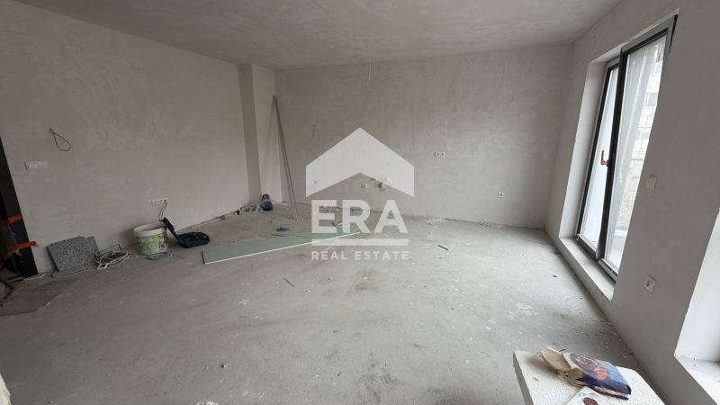 Продава се Двустаен апартамент в Варна, Кайсиева градина - 54 кв.м за 1575 €/кв.м - Снимка #1