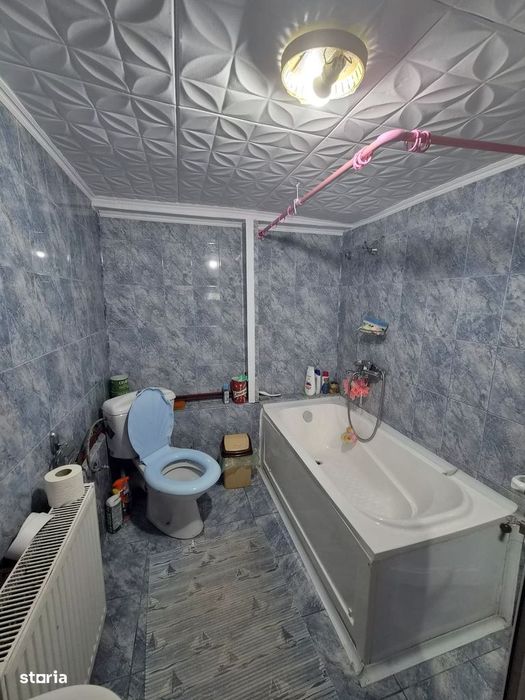 Casă de vânzare în comuna Valea Danului, sat Vernești, județ Argeș.