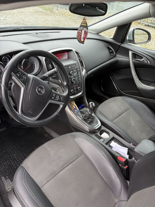 OPEL Astra 2011 — imagine 5