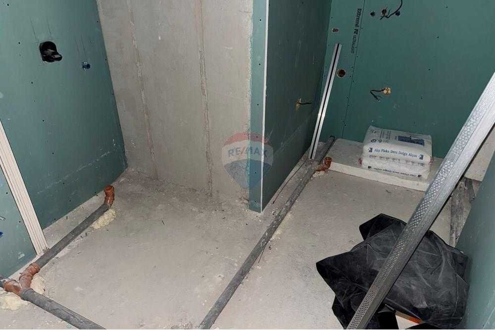 Продава се Двустаен апартамент в Варна, Владислав Варненчик - 78 кв.м за 883 €/кв.м - Снимка #12