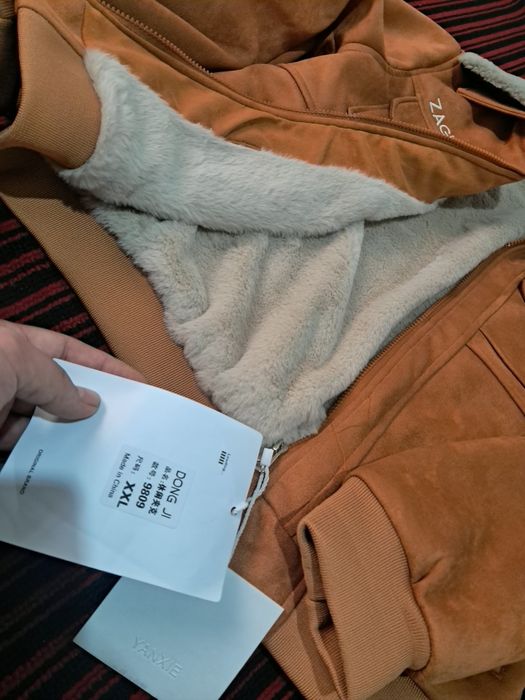 Qishlik Kurtka 250 ming so'm