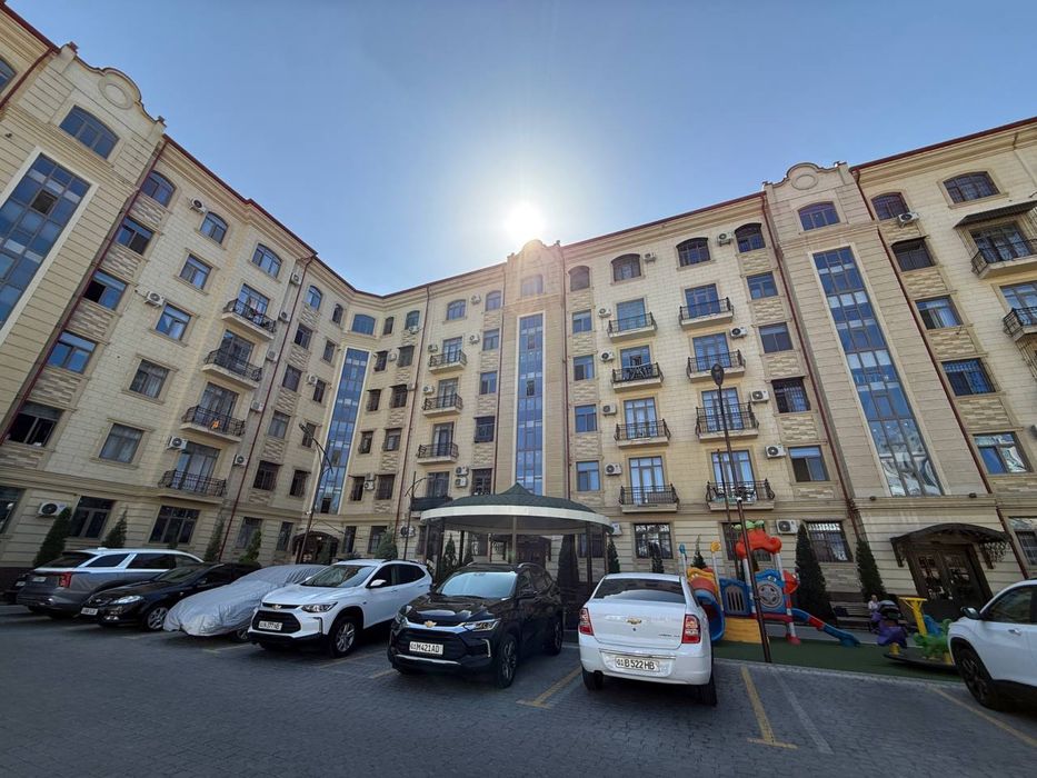 2-этажная квартира 210 м², 6-комантная на Юнусабаде-19.