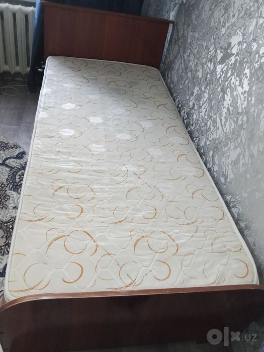 Продам односпальную кровать.