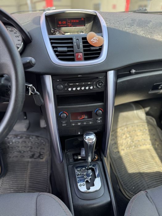 Peugeot 207 CC decapotabil