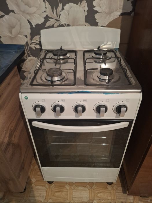 Продам газ плиту