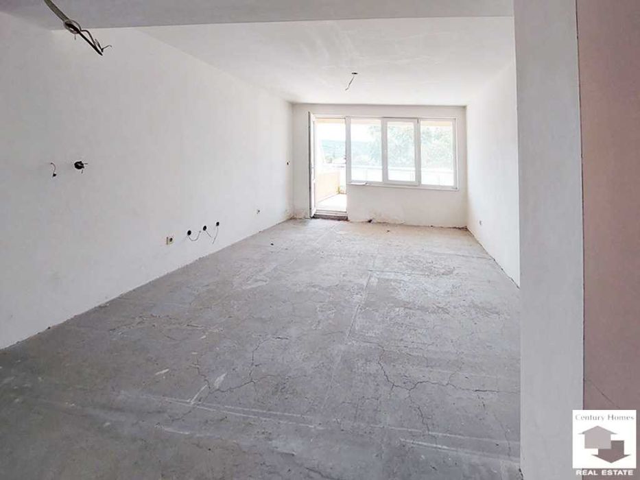 Продава се Двустаен апартамент в Велико Търново, Център - 70 кв.м за 1643 €/кв.м - Снимка #3