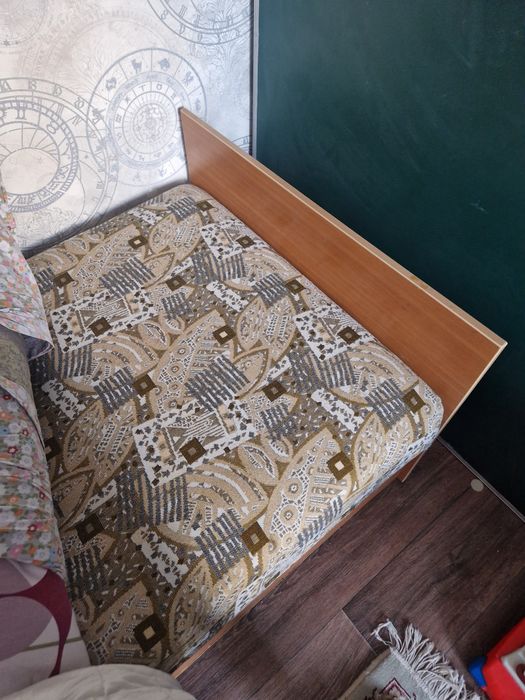 Кровать с внутренним хранением