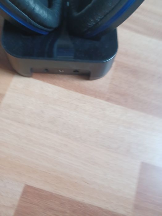 Căști Thomson          .