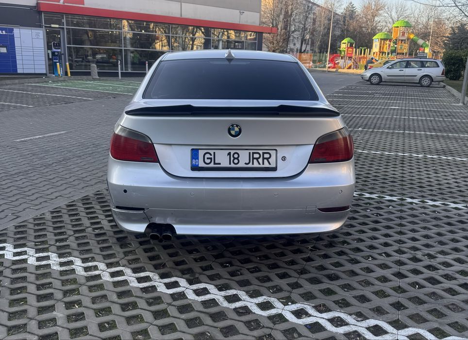 BMW 5 Series 2004 — imagine 7