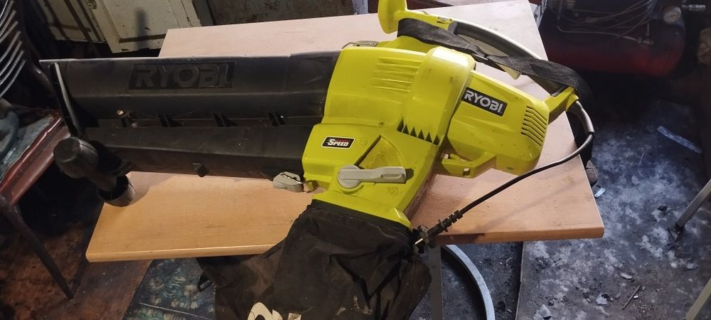 Воздуходув пылесос садовый