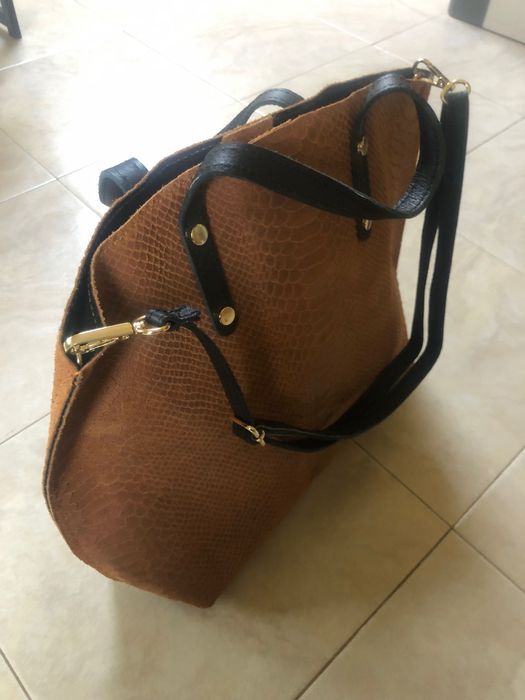 Велурена чанта - Made in Italy