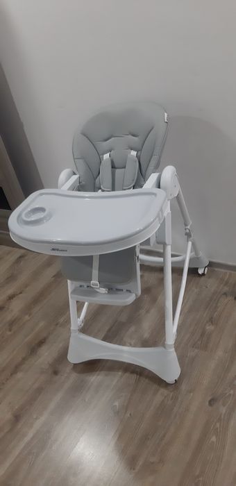 Детский столик для кормления