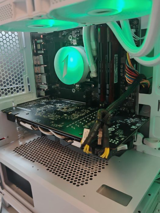 Unitate gaming Ryzen 7 3800X 32gb Ram Nvidia GTX 1080 8GB 1TB SSD