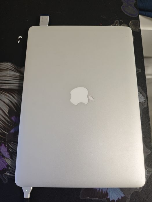 Macbook Air 13 A1466 Emc 2559 i5 / 4gb ddr3 / fara ssd