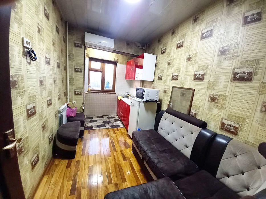 Metro Kosmonavtov Jemchug 2/5/9 komnati razdelnie vse neobxodimoe est'