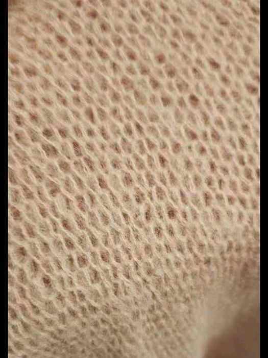 Мек мохерен пуловер