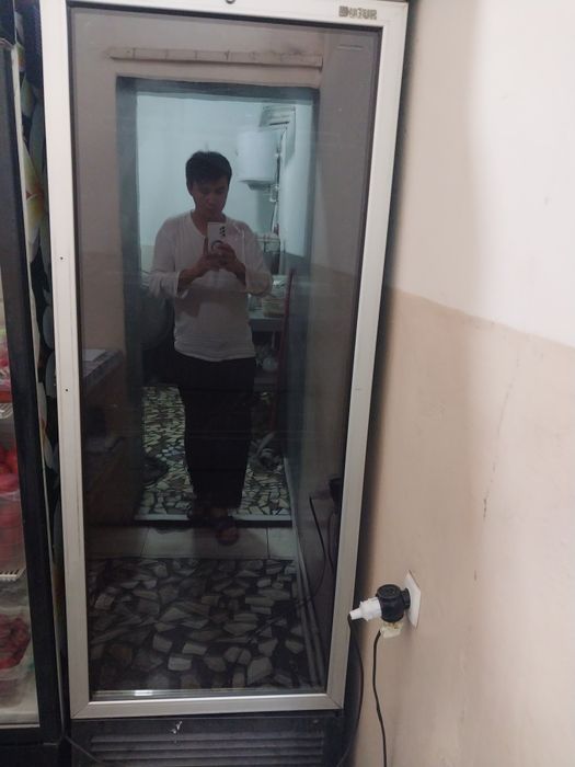 Ugur vetrina haladelik