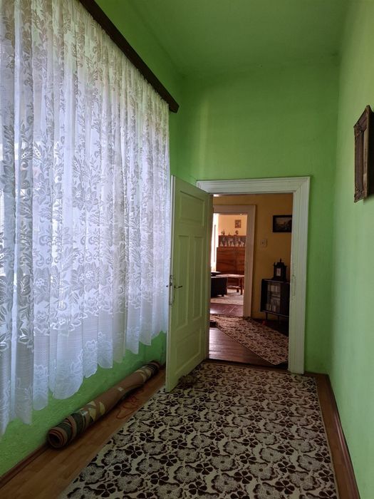 Vând casa direct de la proprietar