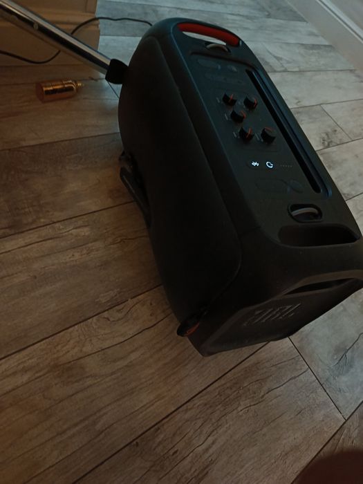 Колонка JBL продам