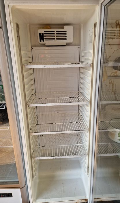 Холодильник.      .