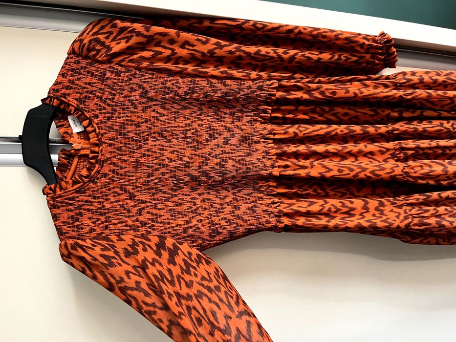 Rochie lunga portocalie Aritzia Wilfred