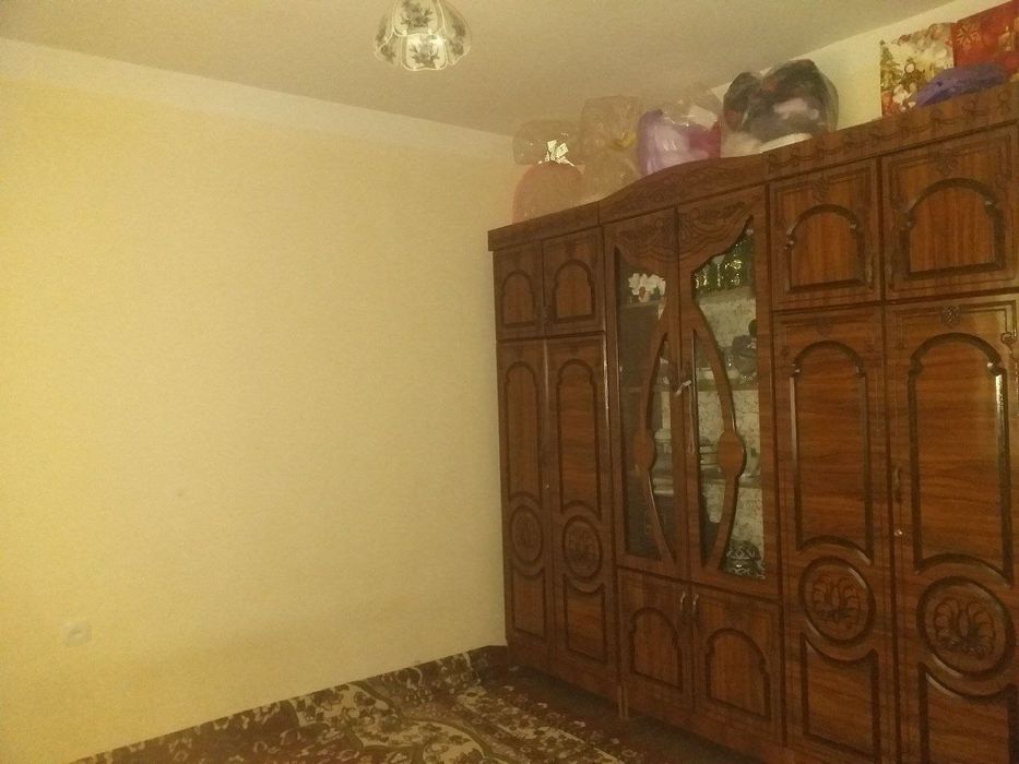 2.5 Sotixda Joylashgan Uy Sotiladi 
Oshxona bilan 4 xonali 
Hamma Hujj