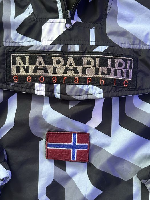 Ветровка napapijri