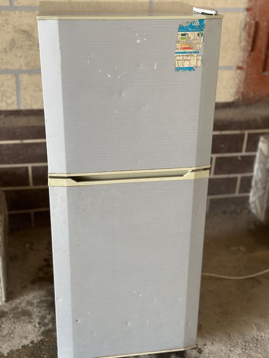 Мини холодильник продается