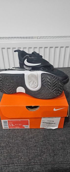 Баскетболни маратонки Nike, унисекс!
