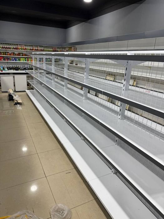 Zamonaviy stilaj va vitrinalar