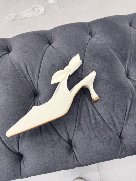 Продам туфли новые