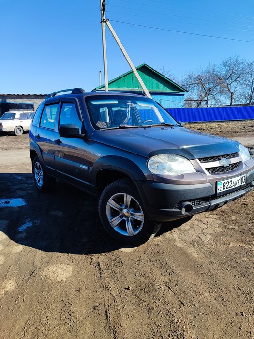 Продам нива Шевроле 2013 года