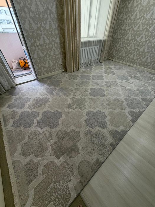 Продам ковры разных размеров