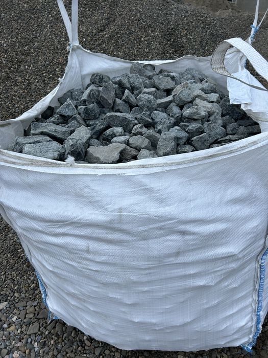 Piatra ornamentala la sac