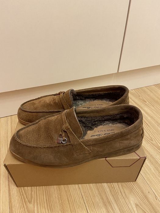 Әйелдер аяқ киімі сатылады!