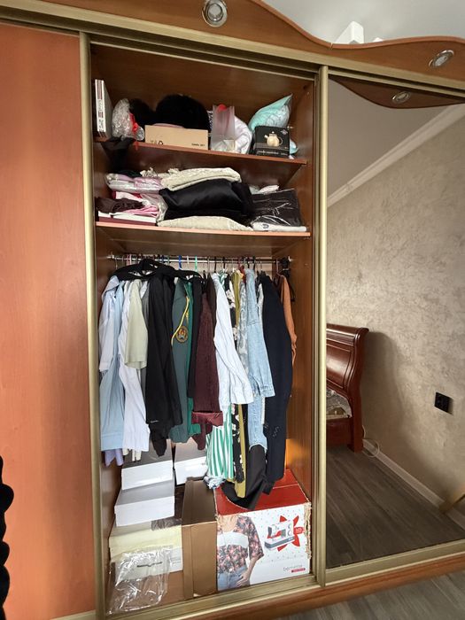 Продам шкаф для спальни