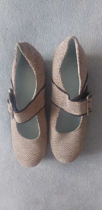 Pantofi comozi cu bareta Wolky