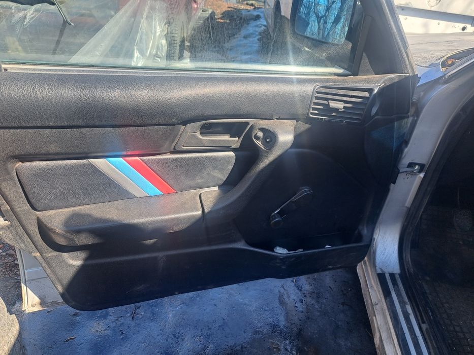 Разбор запчасти на бмв е34 е36