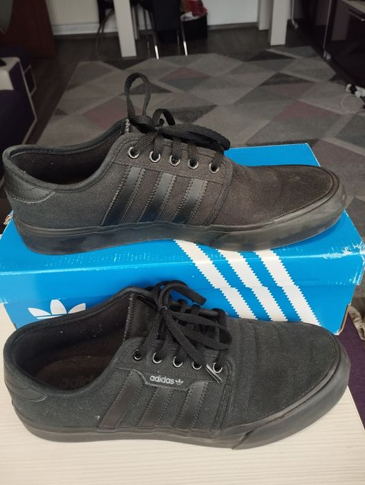 Adidas Seeley marime 43