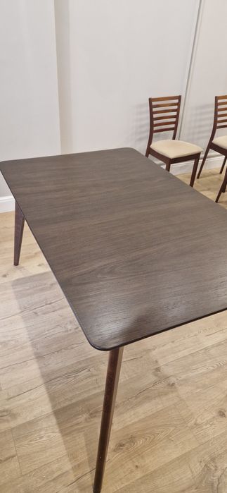 Обеденный стол Пегас