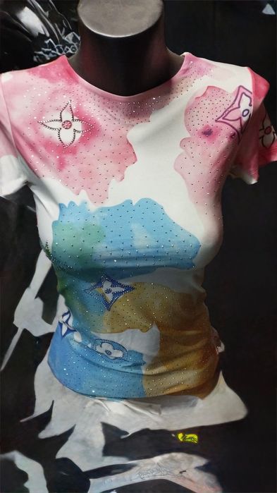 Страхотна стилна тениска