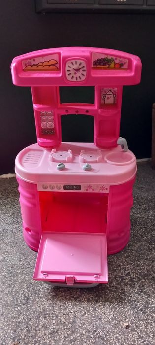 Детска кухня за игра