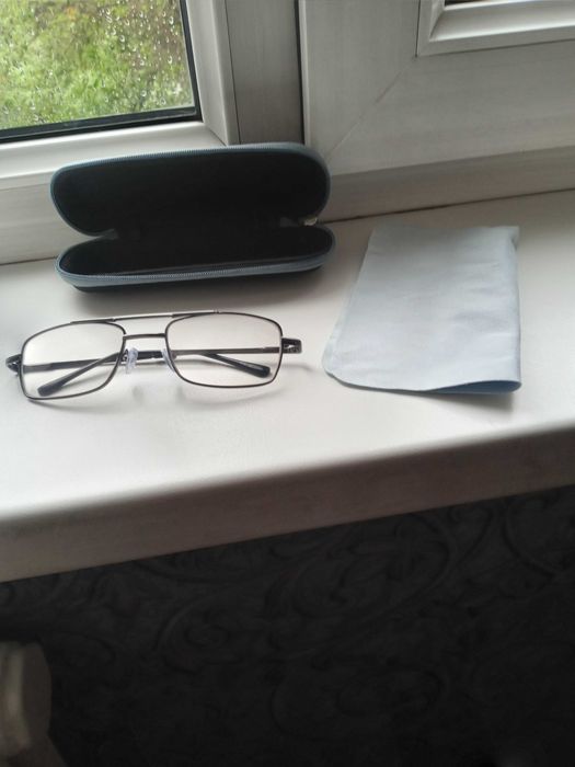 продам очки хамелеон новые