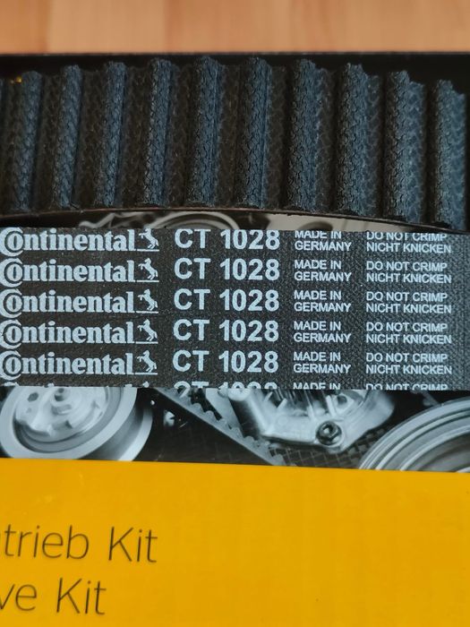 Continental 2.0 TDI 8v ангренажен, пистов ремък, ролки и водна помпа