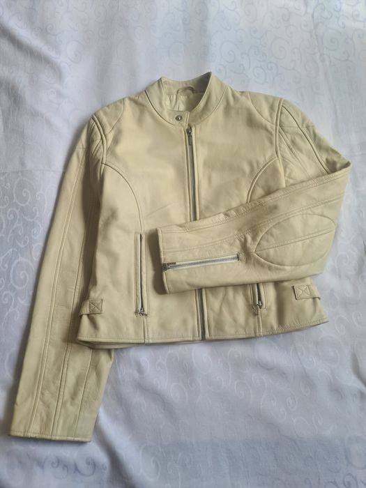 Кожаная женская куртка