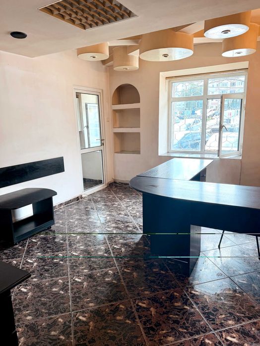 Spațiu comercial/birouri 56,6 mp – Intrare Obcini – acces stradal