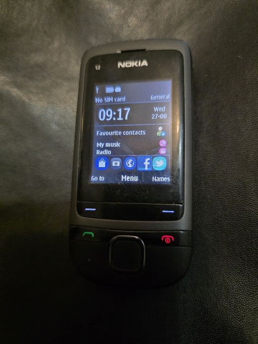 Se vinde Nokia C2