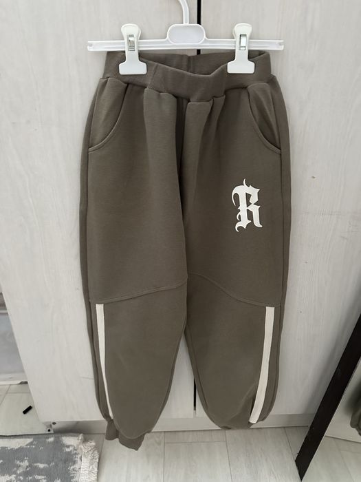 Продам  спортивный костюм